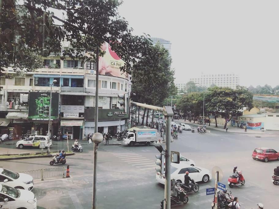 The Wooden Apartments - In The Heart Of Ben Thanh Ho Chi Minh City Bagian luar foto